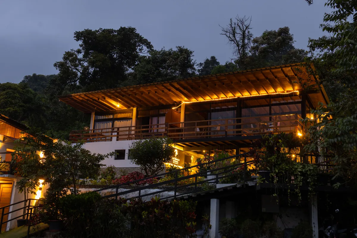Mindo Cloud Forest: Wasserfälle, Kolibris und eine Lodge, in der nichts geplant ist