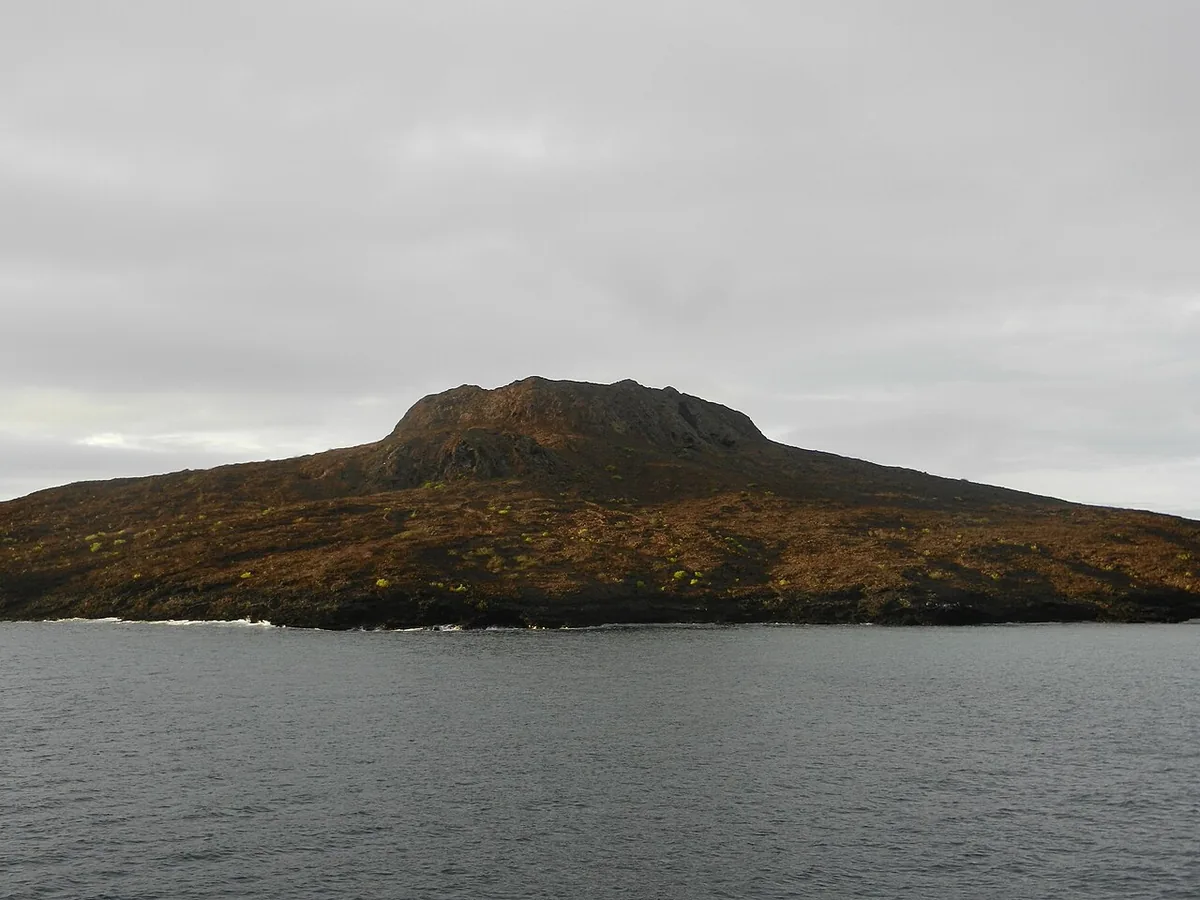 Chinese Hat Island: A Perfect Cone and a Sheltered Channel