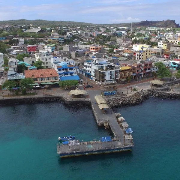 Arriving at San Cristóbal: the park fee and the luggage inspection happen at the airport, before town