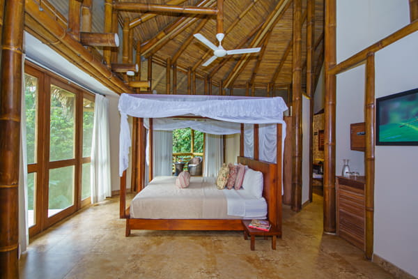 La Selva Jungle Lodge cabin -