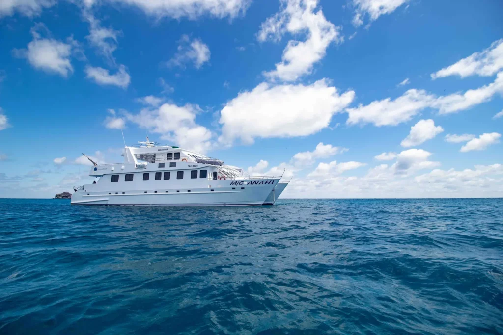 Anahi catamaran cruising in the Galápagos Islands