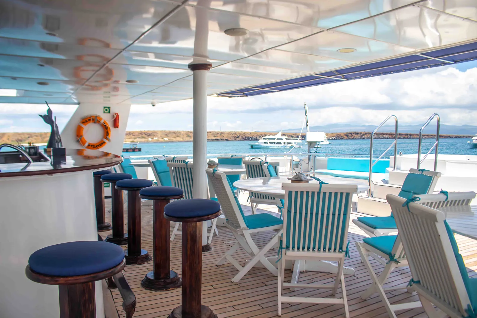 Outdoor bar on the upper deck of the Anahi