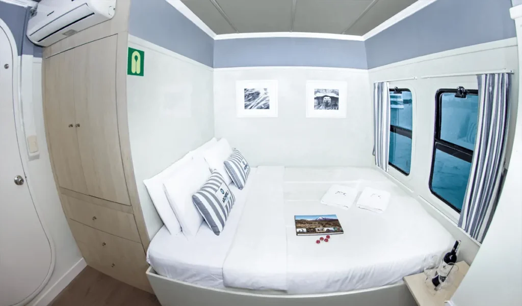 Double cabin on the Archipel I catamaran