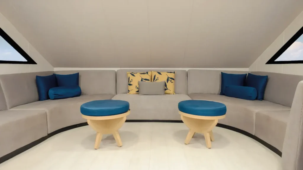 Lounge on the Bonita yacht