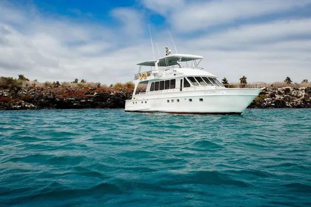 The Sea Lion yacht of Finch Bay off a Galápagos island (photo: Finch Bay Galápagos Hotel)