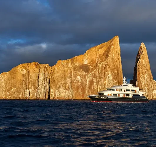 Galapagos Horizon Trimaran