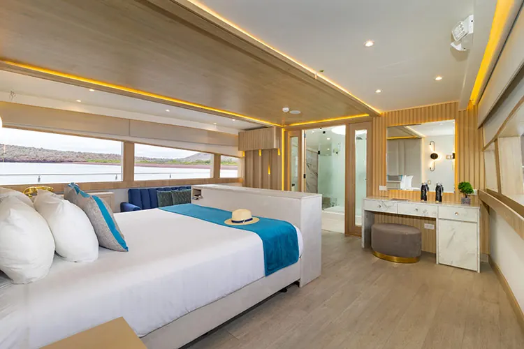 Master suite with a queen bed on the Grand Majestic