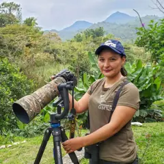 Natalia Escobar with her camera in Mindo Cloud Forest