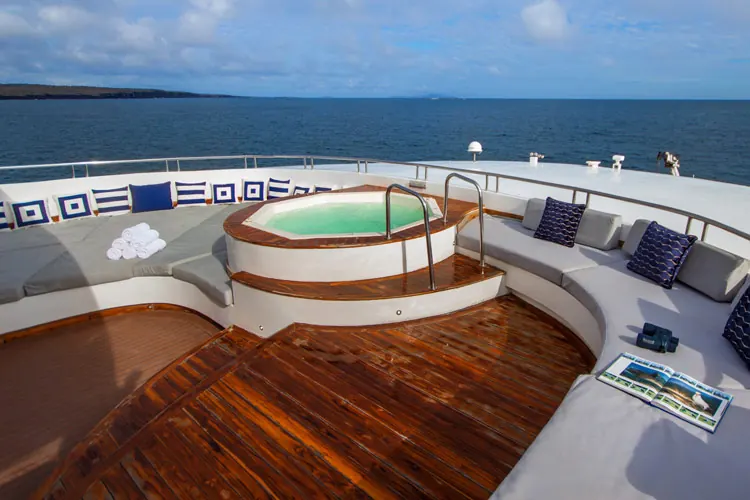 Jacuzzi on the sundeck of the Infinity