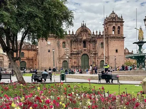 Cusco cathedral and its main square