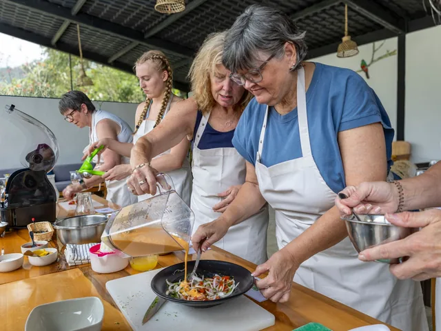 mindo cooking class ceviche 640 - Dana Tours Guests preparing ceviche in a cooking class at Las Terrazas de Dana