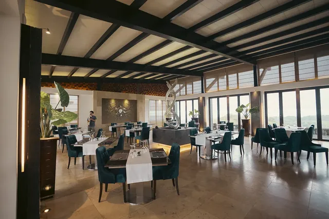 pikaia restaurant 640 - Dana Tours Evolution, the Relais & Châteaux restaurant of Pikaia Lodge (photo: Pikaia Lodge)