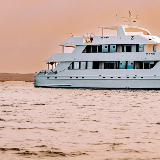 Treasure of Galápagos Catamaran