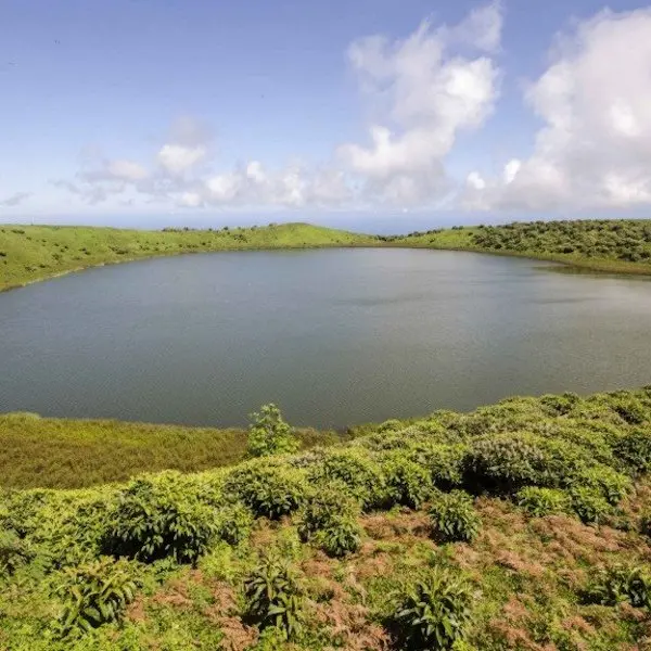 El Junco Lagoon